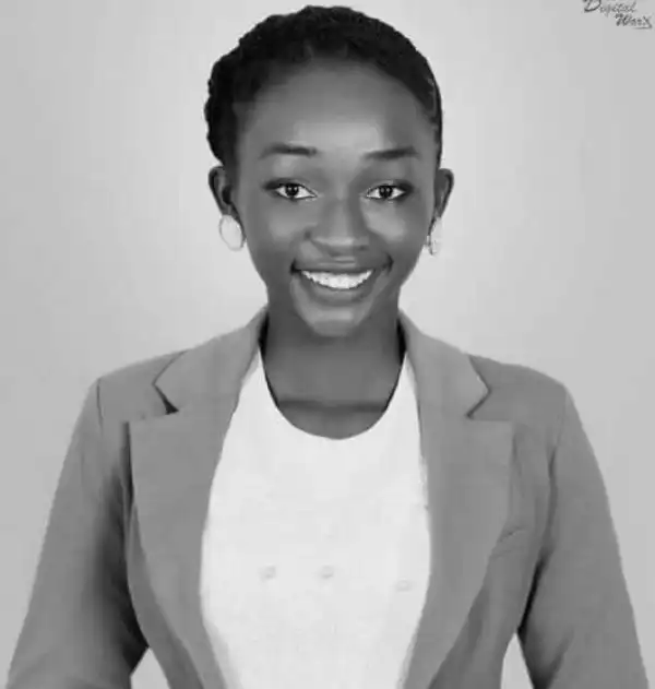 Photo: Beautiful Young Lady Bags First Class In Nigeria Law School